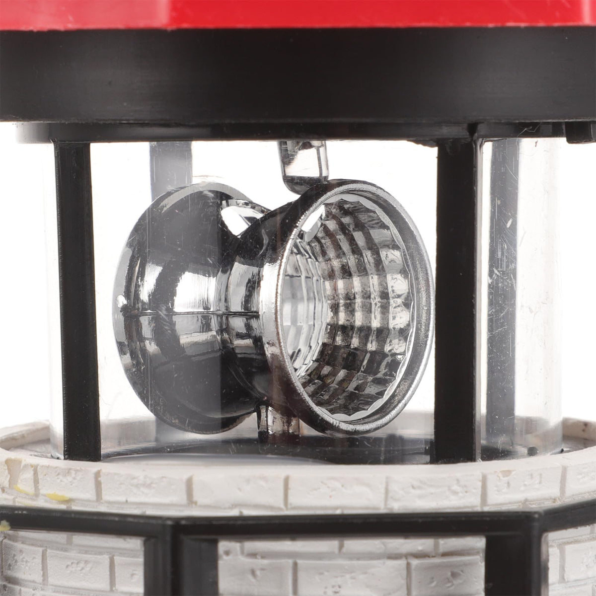Rotating LED Lighthouse Resin Garden Lamp E658