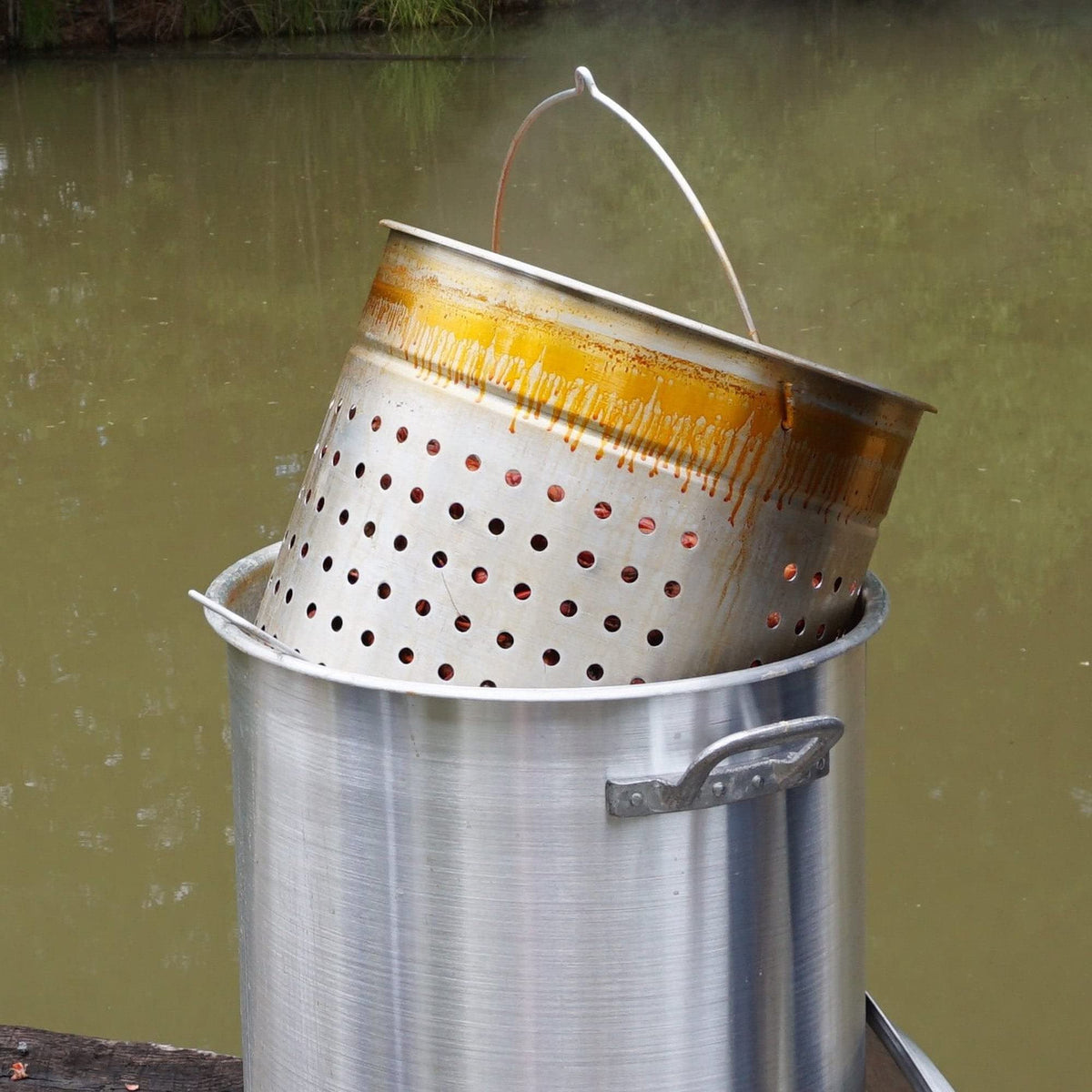 80-qt Aluminum Boiler with Riveted Handles and Boiling Basket I60992