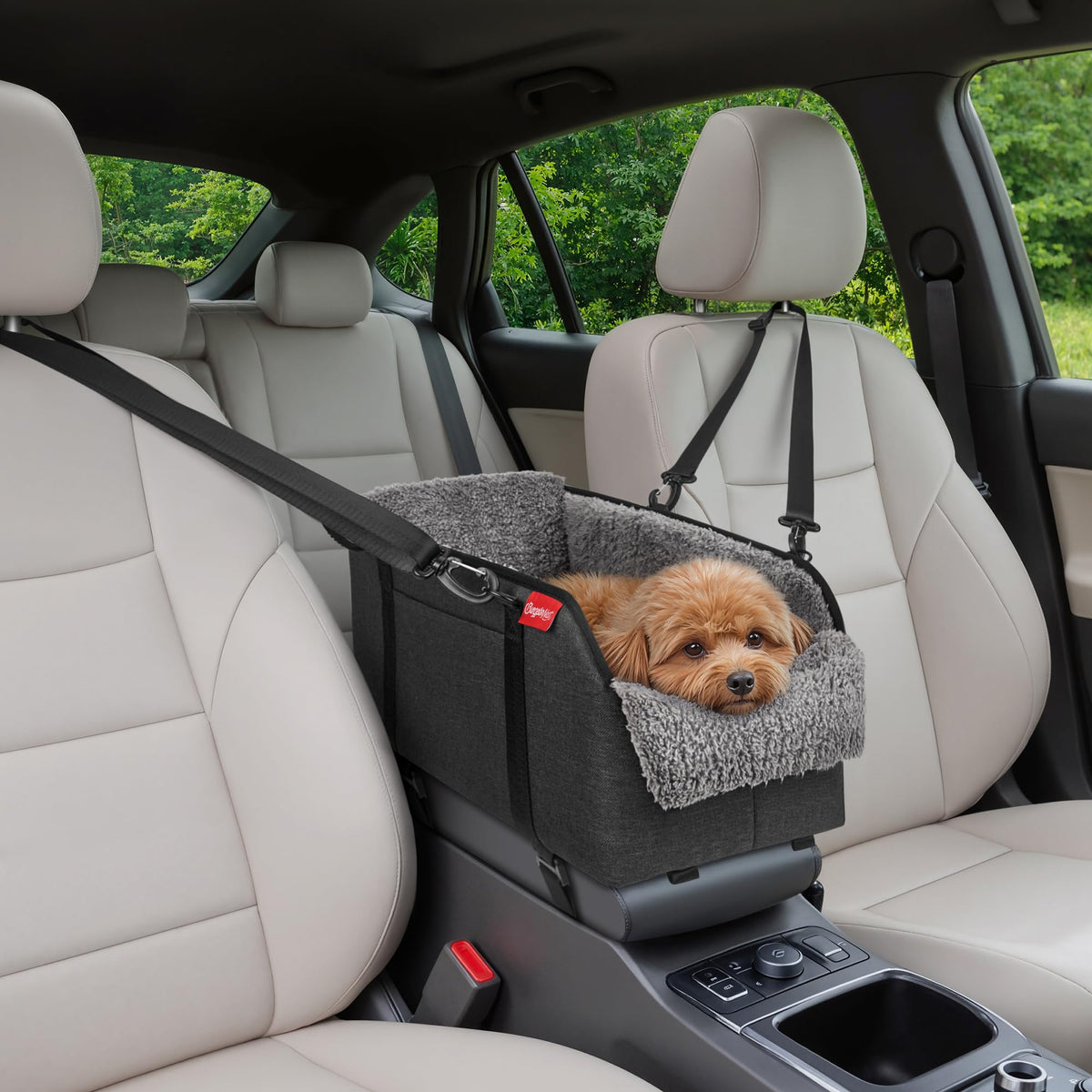 Grey Dog Car Seat I724394